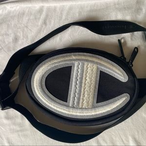 Champion fanny pack